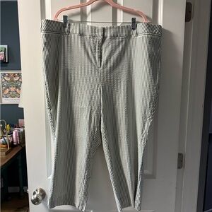Lane Bryant Green Capris Relaxed Fit